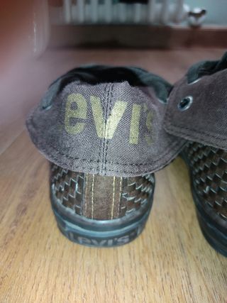 ZAPATILLAS LEVIS