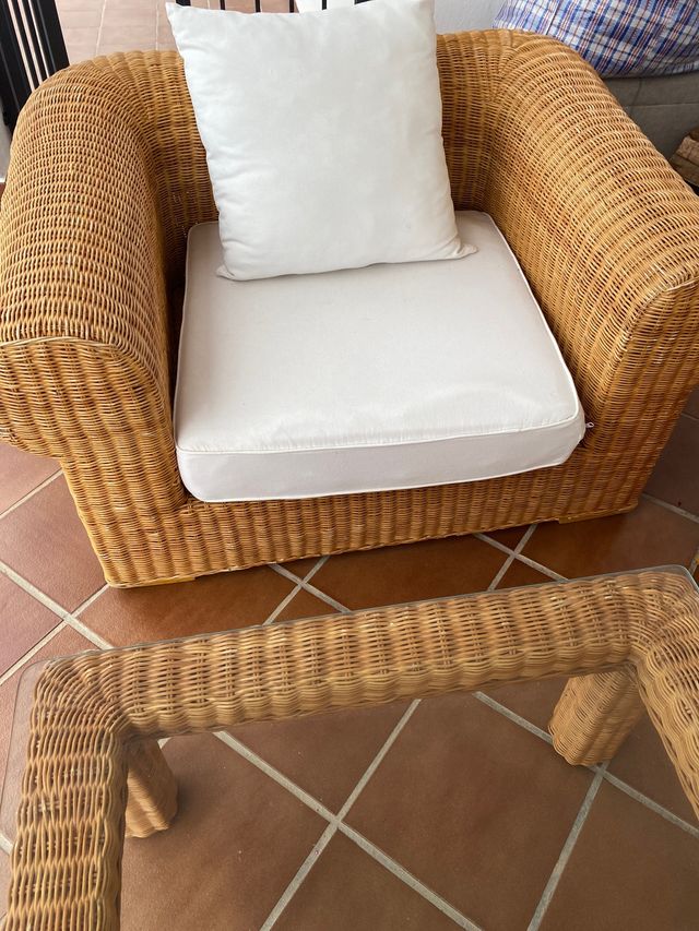Conjunto de sofás de mimbre