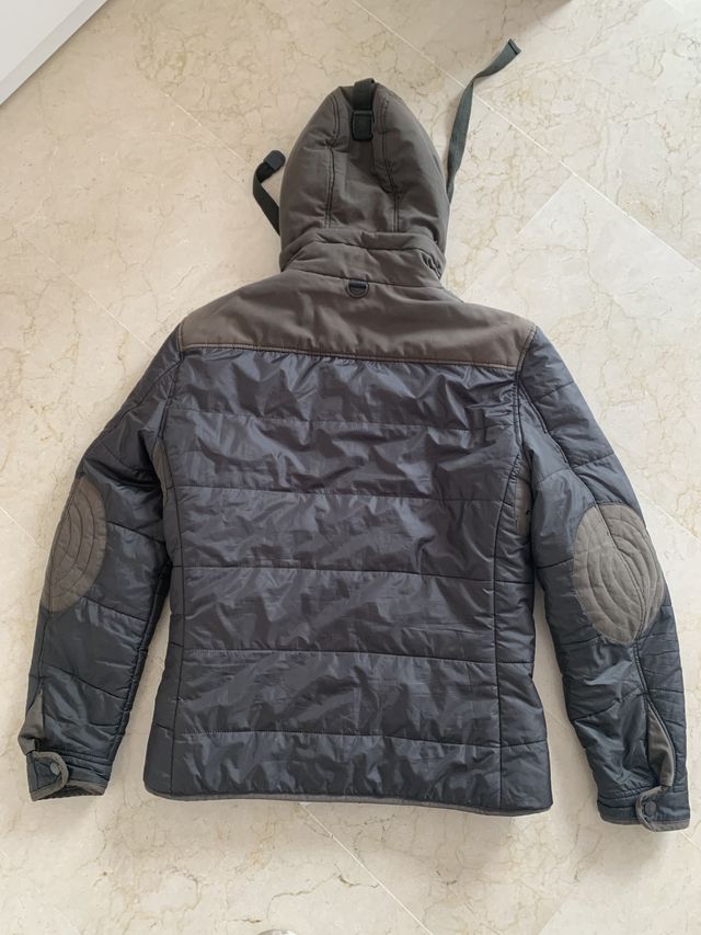 Chaquetón verde militar water repellent Mango