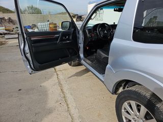 Mitsubishi Montero 2008