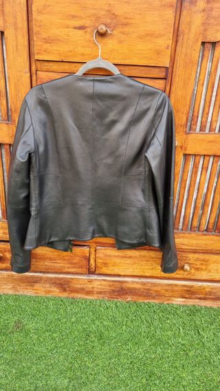 cazadora 100% piel ovina color negra massimo dutti