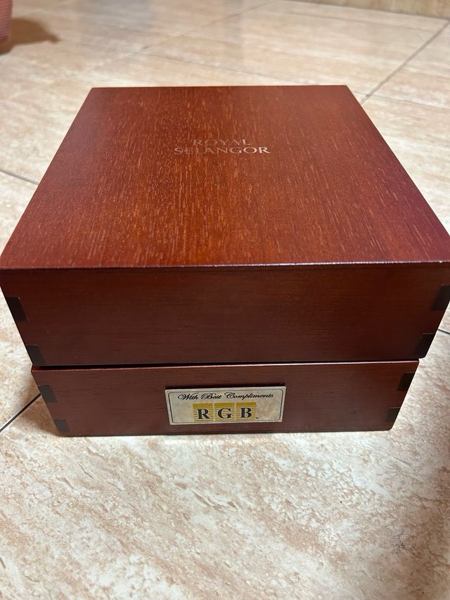 Copas de plata Royal Selangor