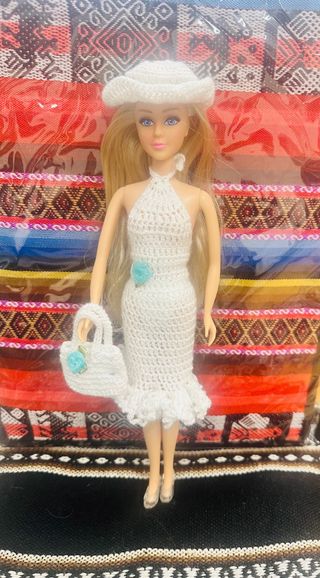 lote de muñeca tipo barbie🌺🌈🌸👩‍🌾