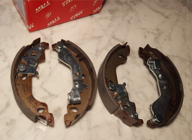 Kit Maxilas Traseiras TRW GS8686 FIAT Punto