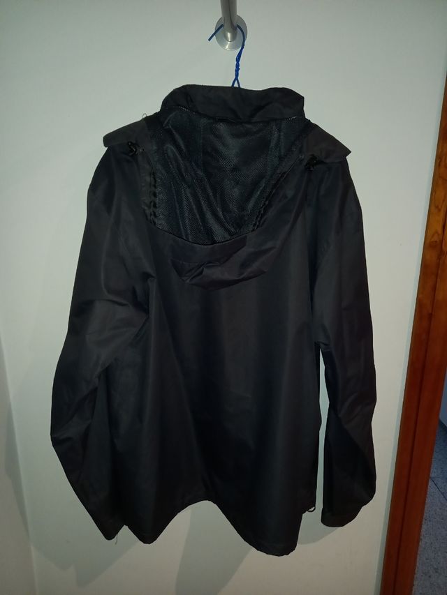 chubasquero mackinley