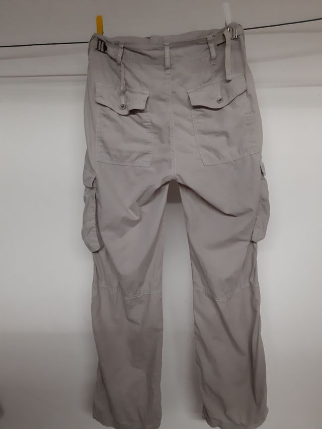 Pantaloni cargo donna Bershka grigi