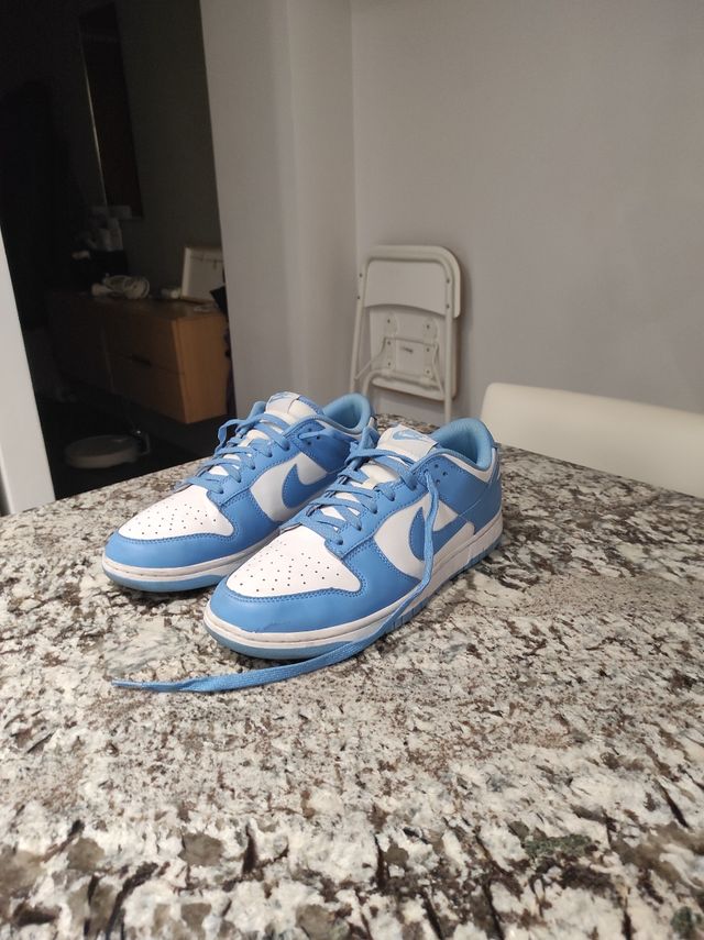 NIKE DUNK UNC