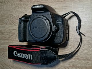 Cámara EOS 600D y dos objetivos