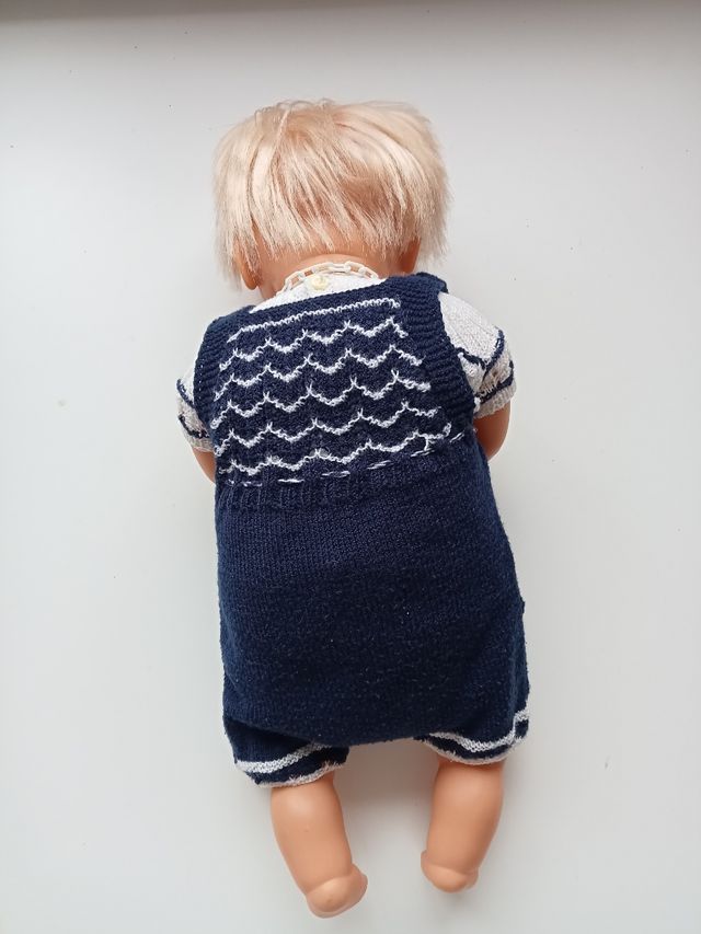 Muñeco Años 90 con traje hecho a mano