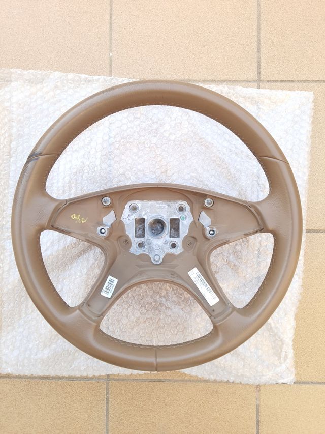 Volante Mercedes w204 marrón beige cuero