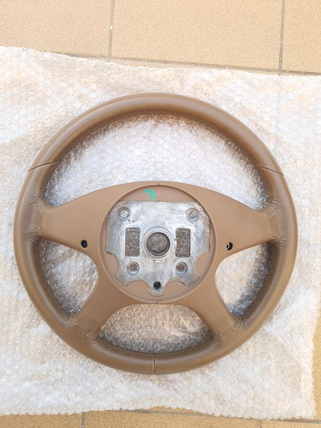 Volante Mercedes w204 marrón beige cuero