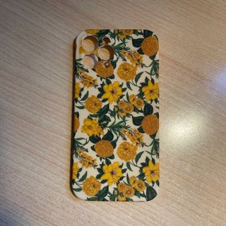 Funda amarilla flores (iPhone 12 Pro Max)