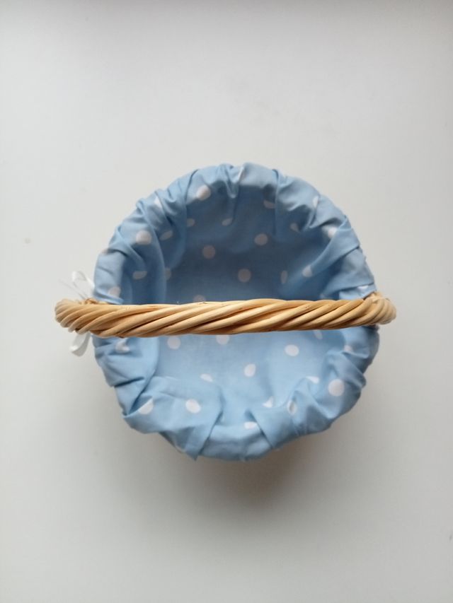 Cestita para muñecos.