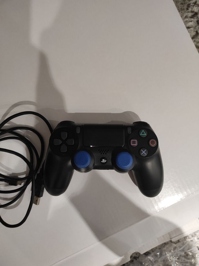 PlayStation 4 PRO + MANDO ORIGINAL