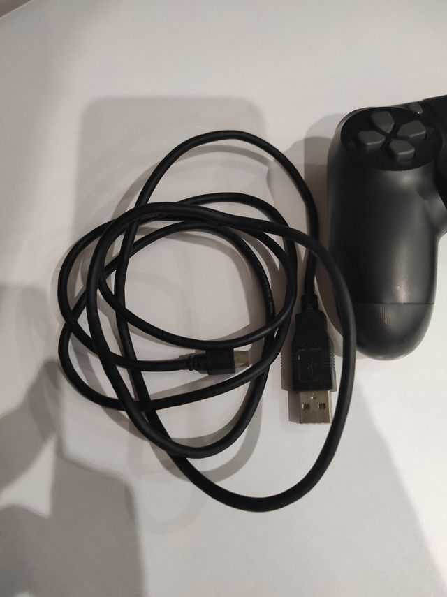 PlayStation 4 PRO + MANDO ORIGINAL