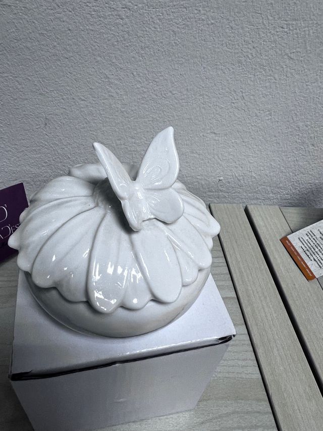 portagioie in ceramica