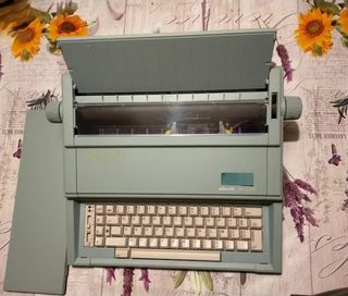 Macchina da scrivere elettronica anni '90 Vintage