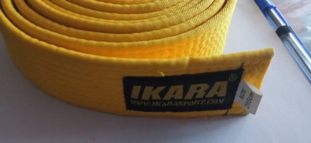 Cinturón artes marciales amarillo