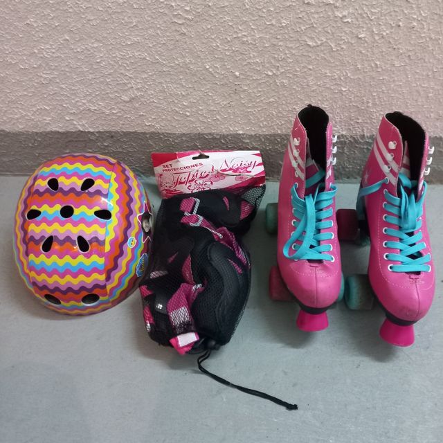 Patines casco y rodilleras