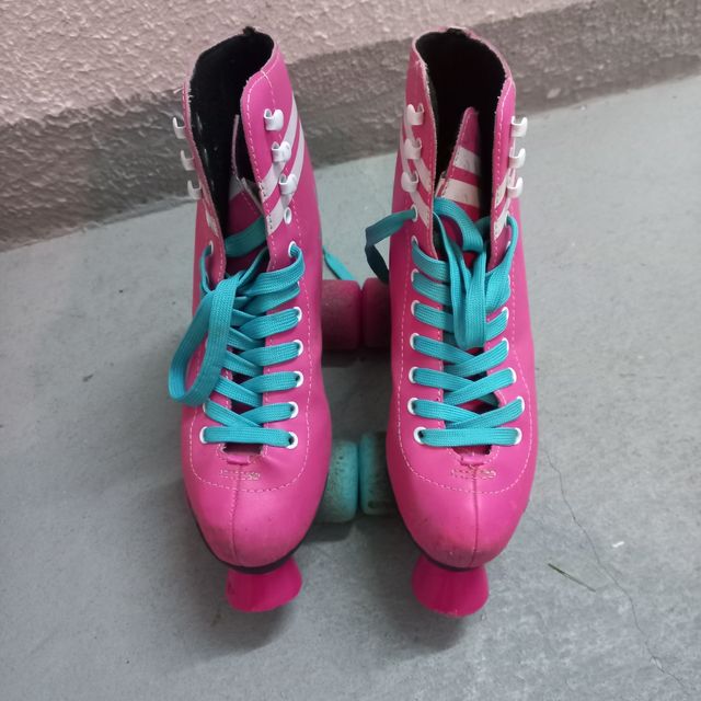 Patines casco y rodilleras