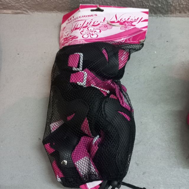 Patines casco y rodilleras