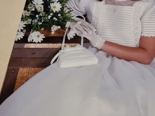 Vestido de primera comunión impecable.