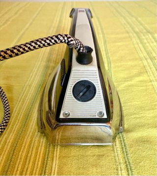 PLANCHA VINTAGE MAGEFESA