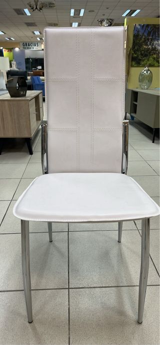 mesa crisfal y 6 sillas blancas