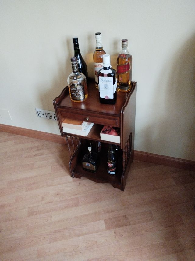 Mueble de teléfono  vintage