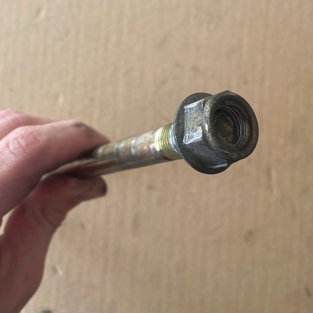 Eje Rueda Delantero Kymco Grand Dink 125