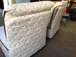 Coppia di POLTRONE imbottite