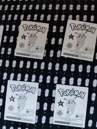 13 Cromos Originales Pokémon Merlín Collections