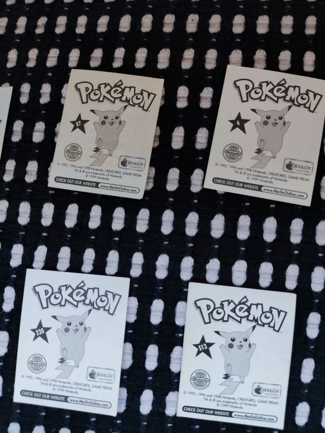 13 Cromos Originales Pokémon Merlín Collections