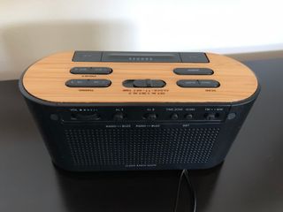 Reloj despertador Philips con radio y dos alarmas