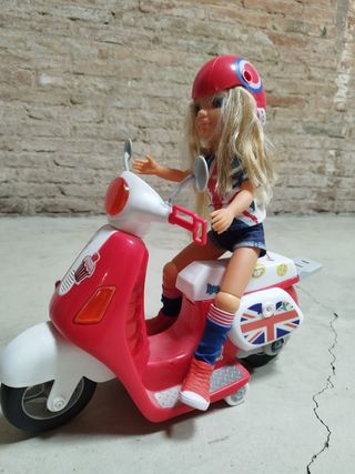 Barbie con moto
