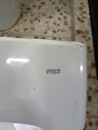 Lavabo roca y pie