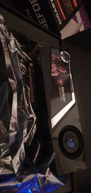 Tarjeta Grafica AMD radeon Shapphire HD6970 2GB