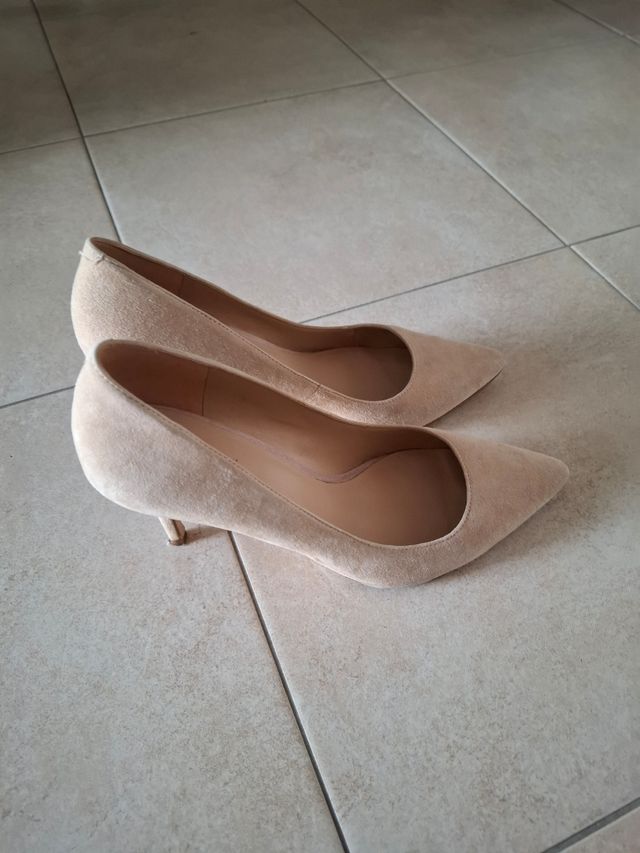 scarpe donna in vero camoscio eleganti Aldo