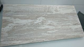 Balda gris 60x30 cm con escuadras