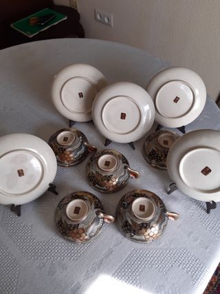 5 platos y tazas de porcelana china