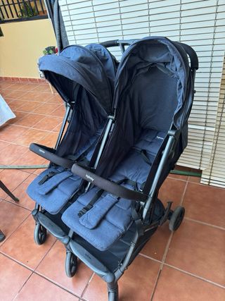 SILLA DE PASEO DOBLE INGLESINA, azul marino.
