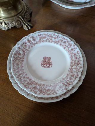 Set de 10 platos llanos de porcelana Limoges.