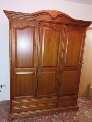 Armario en muy buenas condiciones