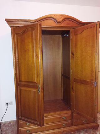 Armario en muy buenas condiciones