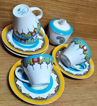 Set de tazas y azucarera
