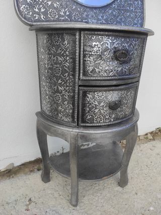 Mueble de entrada con espejo