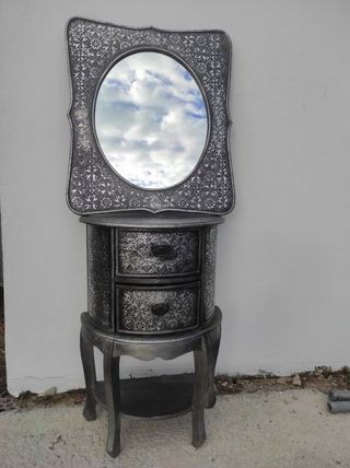 Mueble de entrada con espejo
