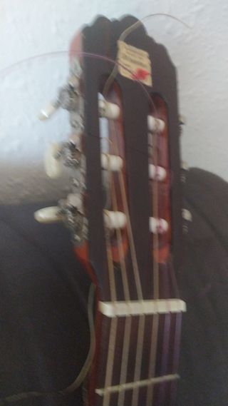 Guitarra  ahambra  f 4
