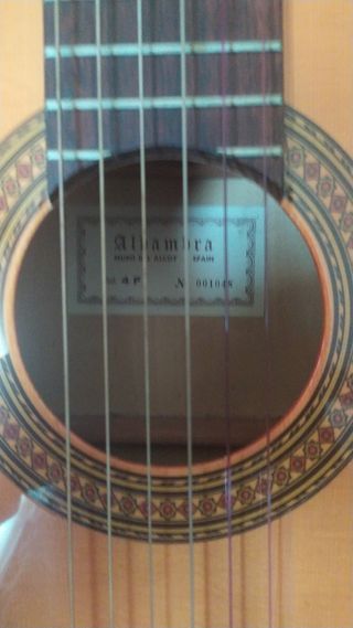Guitarra  ahambra  f 4