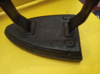 Plancha hierro antigua